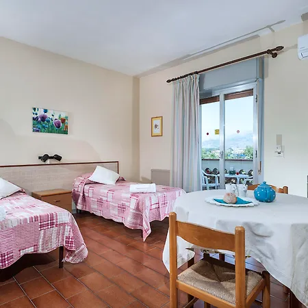 Apartment Collina *
