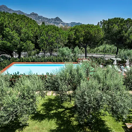 Collina Apartment