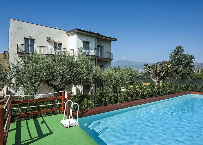Collina Apartment Giardini-Naxos
