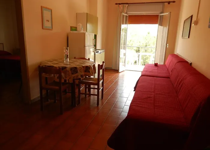 Collina * Giardini-Naxos