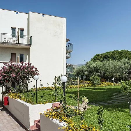 Collina Appartement *