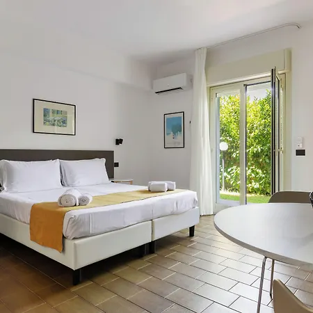 Апартаменти Collina *