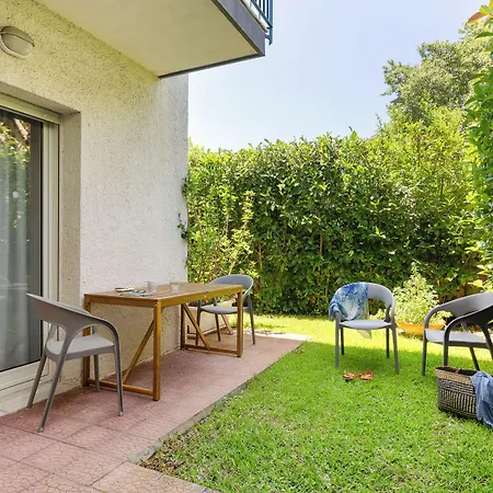 Collina Apartment *